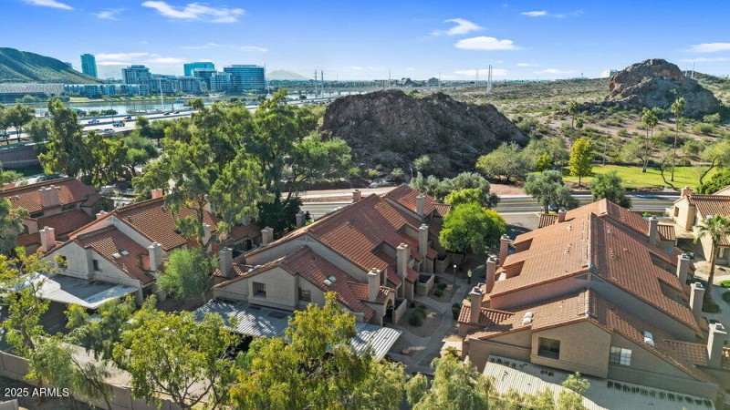 039_48-web-or-mls-dji_0622_795