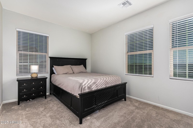 BDRM 2 UPSTAIRS WITH WALK IN CLOSET (2)