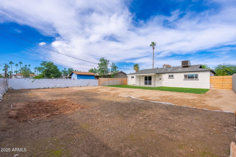 7319 E Polk St, 11-26 - 05