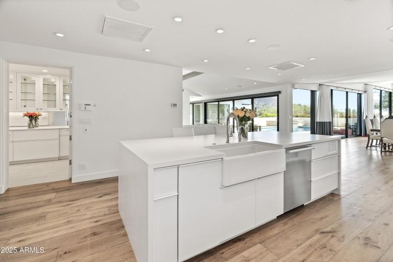 4218 E Palo Verde Dr-64