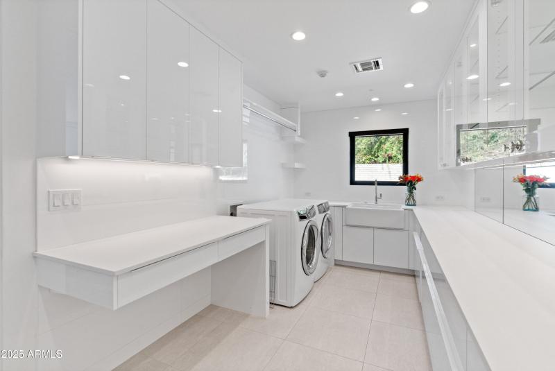 4218 E Palo Verde Dr-43