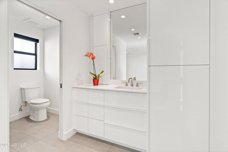 4218 E Palo Verde Dr-34