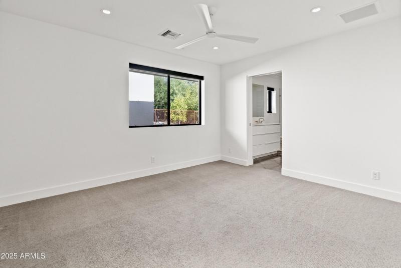 4218 E Palo Verde Dr-28