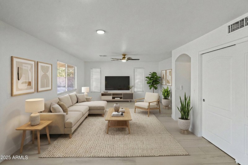 20-Family Room [Virtually Staged]