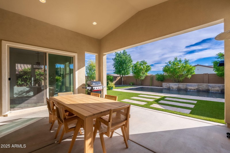 13833 W Bloomington St - 47