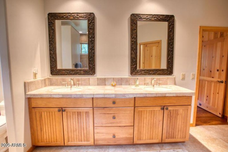 20220823193024704554000000-o