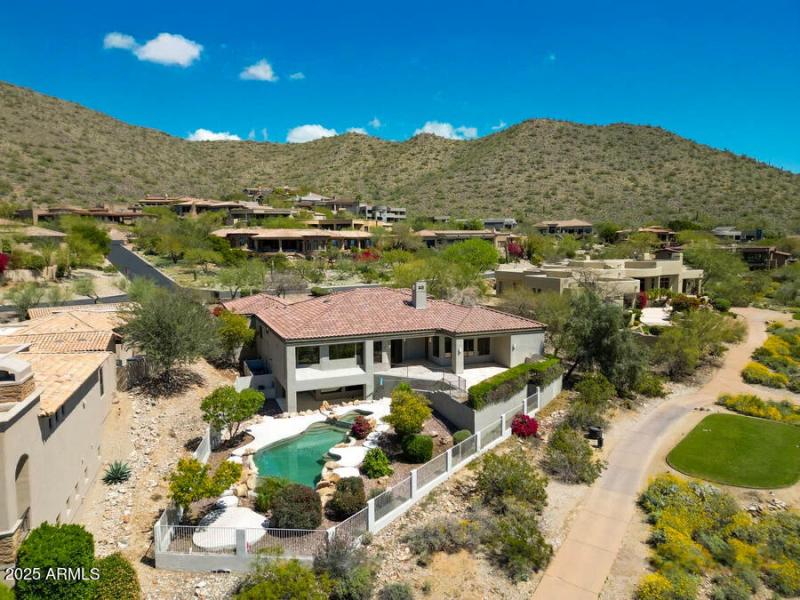 0138309161_37442581_4-DJI_0065_X-Design