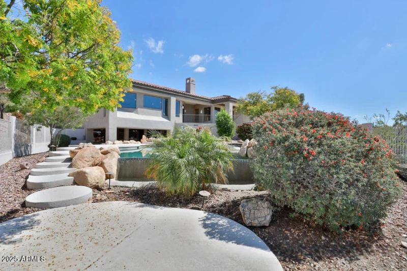 0738309131_37442673_65-IMG_0077_X-Design