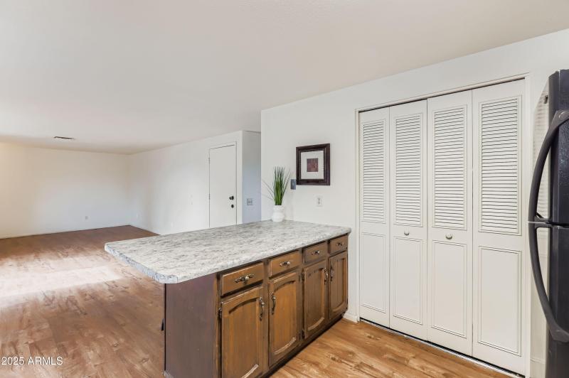 1619 W El Alba Way - MLS Sized - 009 - 1