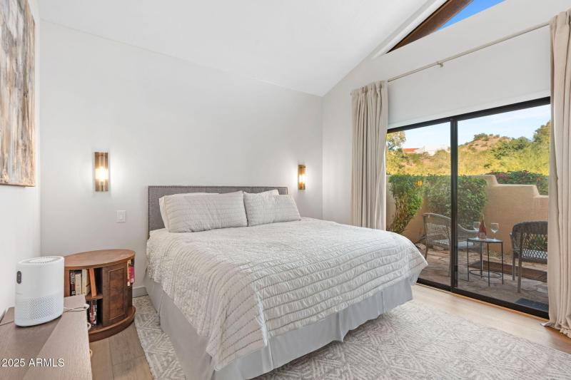 45-web-or-mls-6205-n-29th-pl