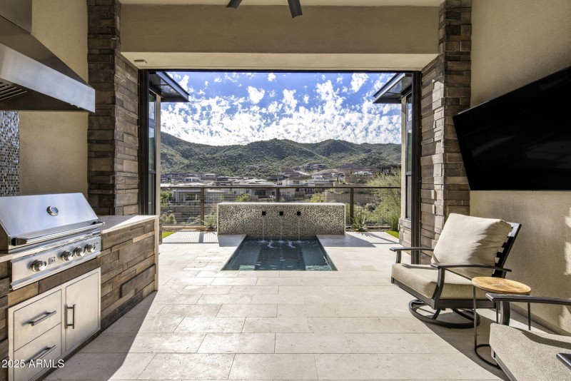 Expansive Mountain Views