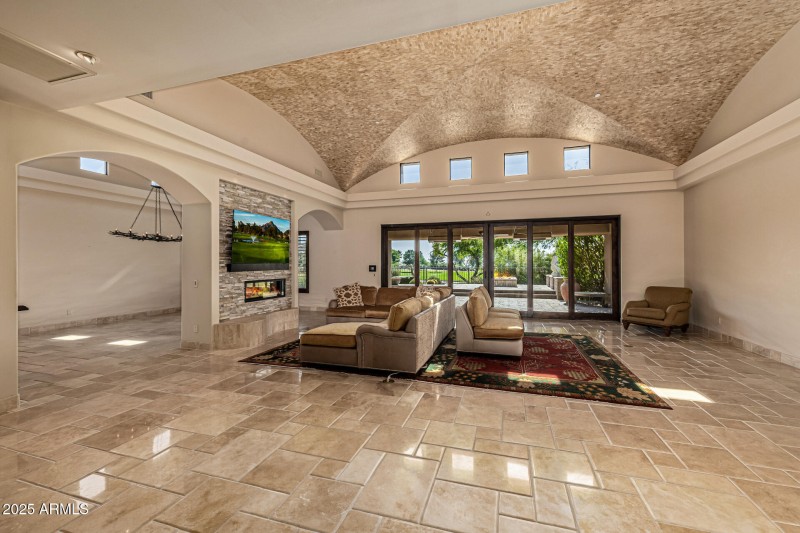 10-Calle Buena Vista