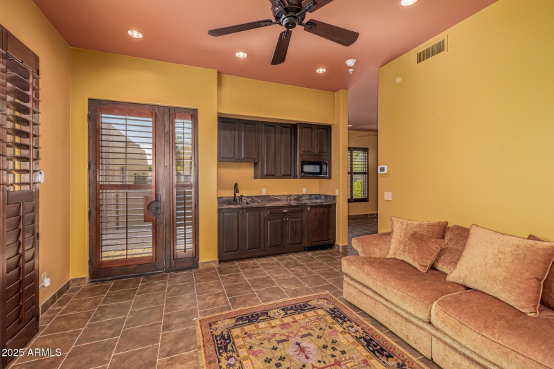 75-Calle Buena Vista