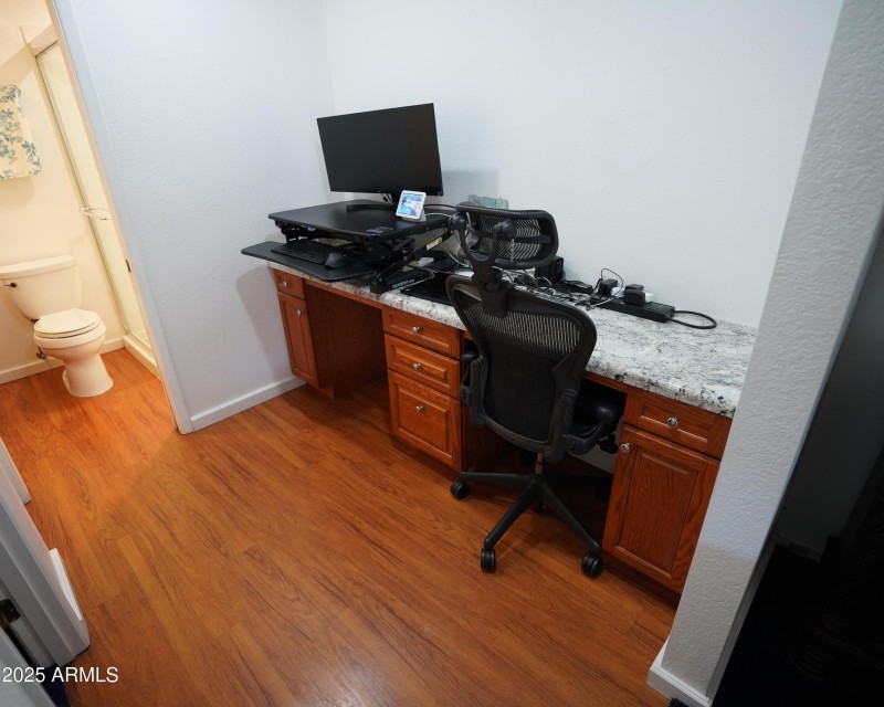 Master Bedroom Office resize