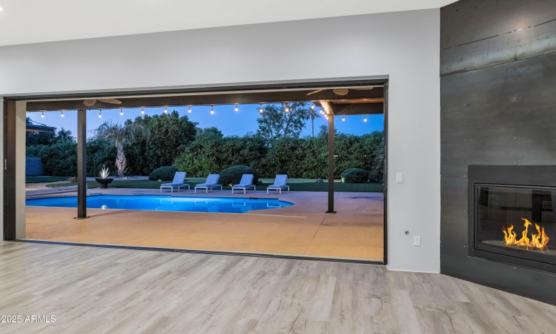 Indoor/Outdoor Living