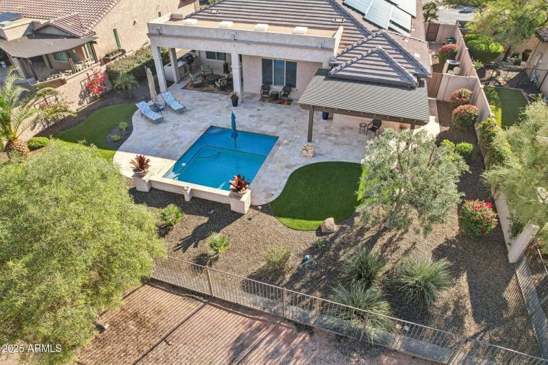 62-web-or-mls-N 168th Ave-S2711-062