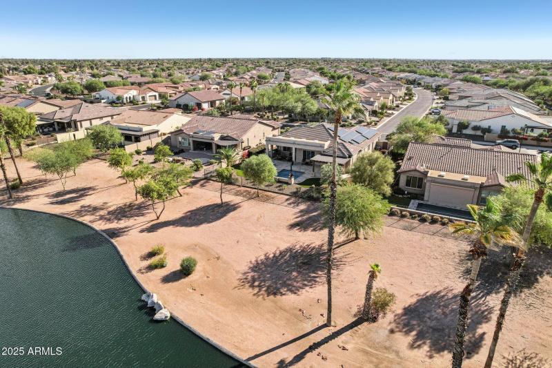 66-web-or-mls-N 168th Ave-S2711-066