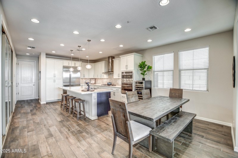 Huge Dining Space to Entertain and Enjoy