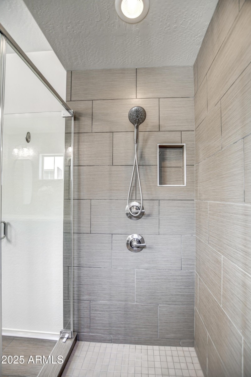 Room for 2 with Rainhead