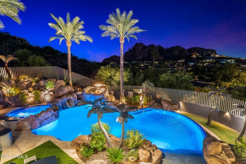 6021 N 44TH ST, Paradise Valley, AZ