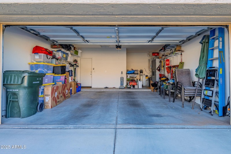 25-web-or-mls-1535 E Melrose Drive-25