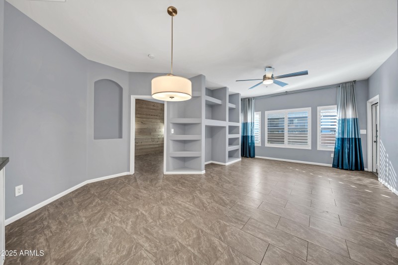 14000 N 94th St 1199-17