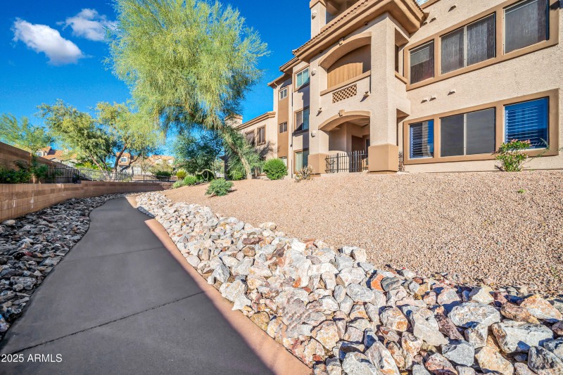 14000 N 94th St 1199-39