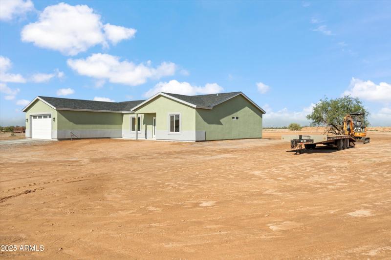 Front Angle: Color 3