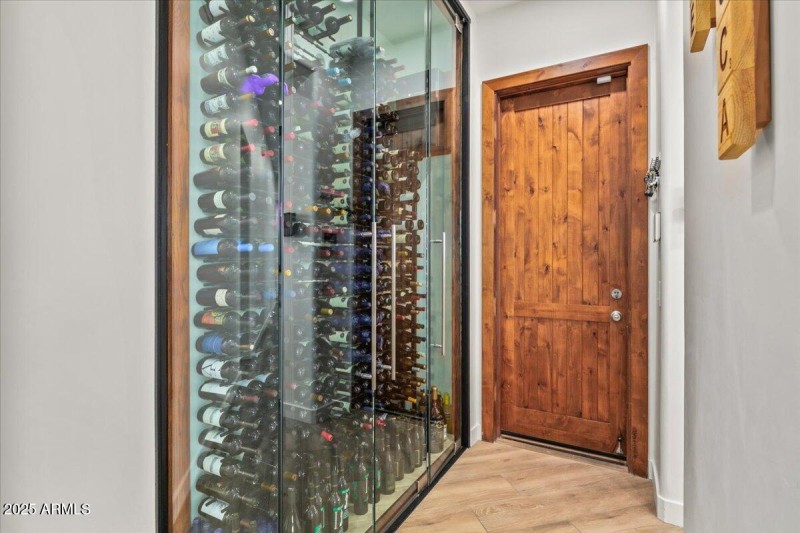 24-Wine Cabinet