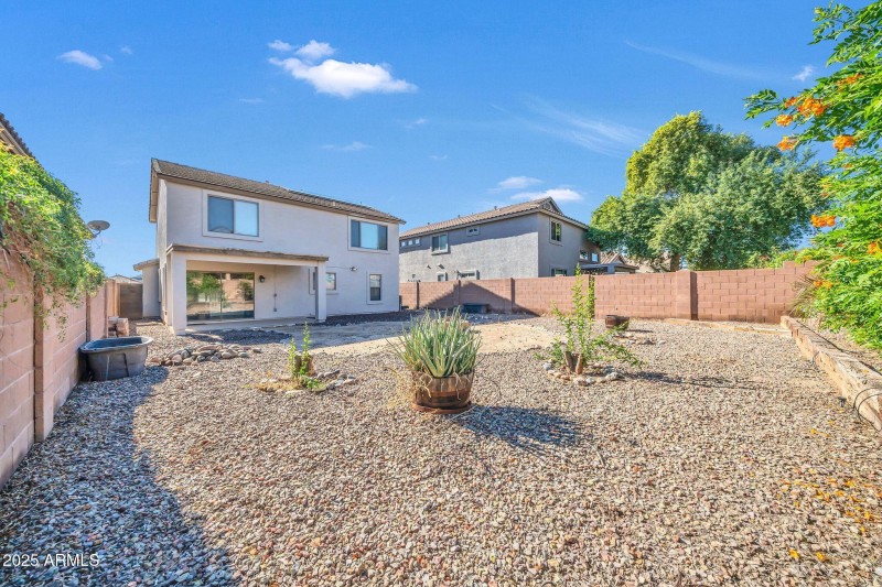 15440 W Mescal St-37