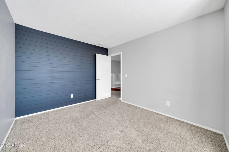 15440 W Mescal St-26