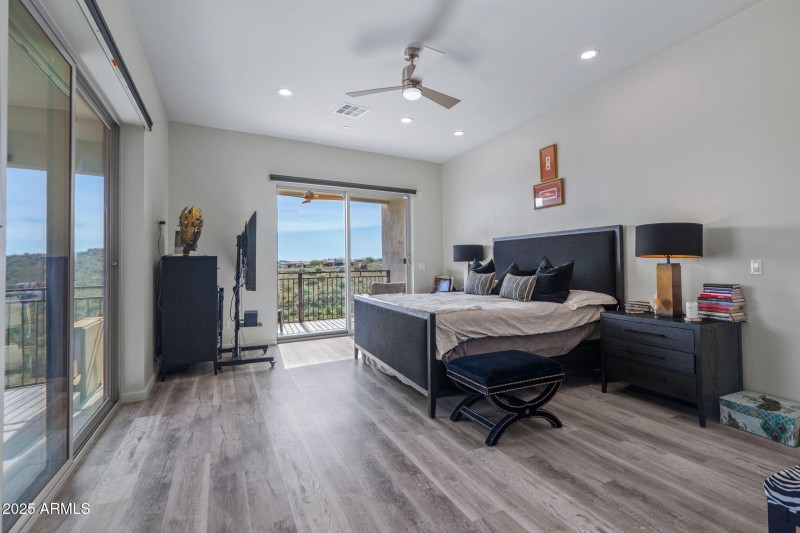 48-web-or-mls-11010 Buffalo Dr-32