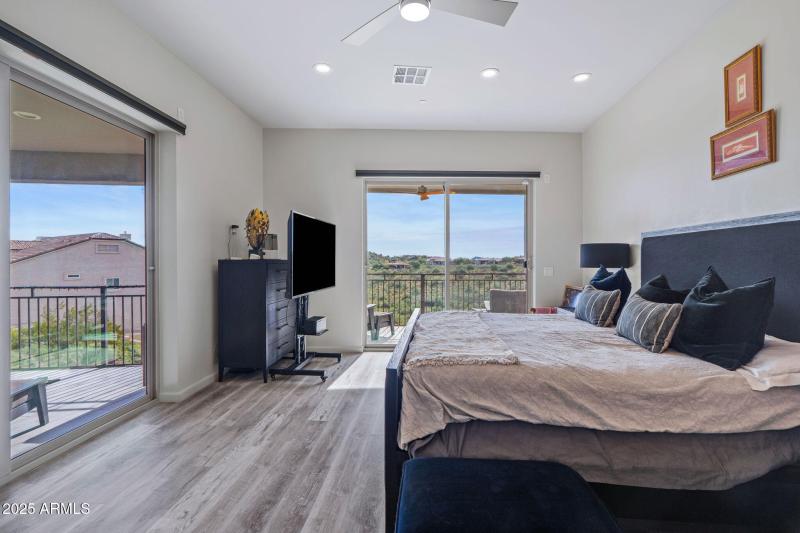 49-web-or-mls-11010 Buffalo Dr-34