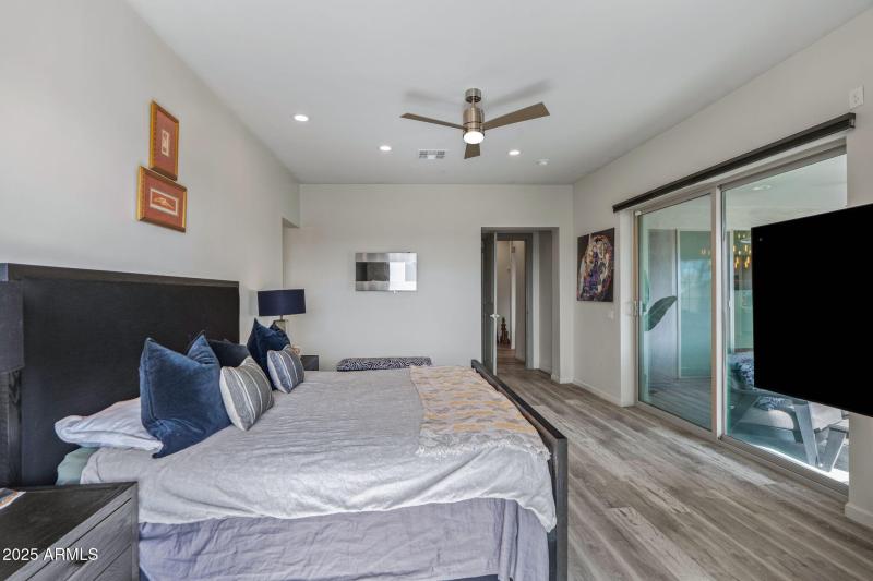 51-web-or-mls-11010 Buffalo Dr-37