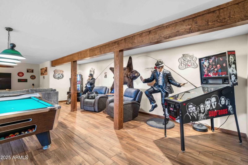 2893 Cedar Ridge Dr Overgaard, AZ 85933