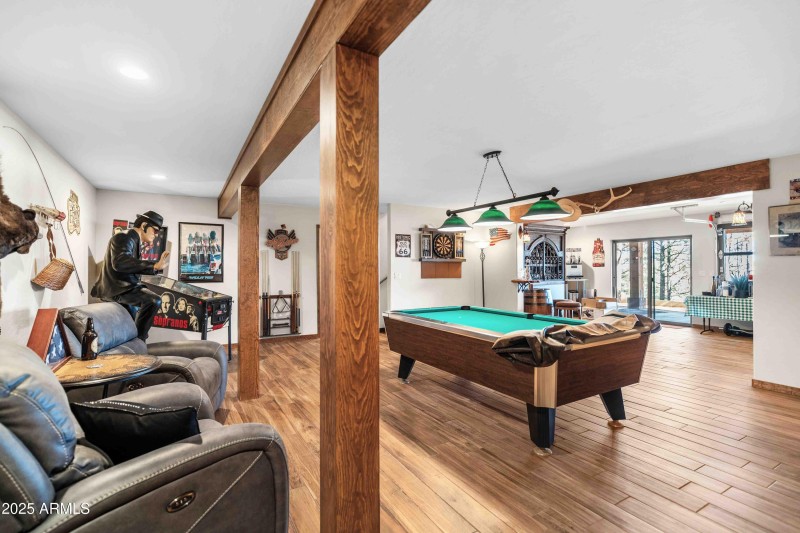 2893 Cedar Ridge Dr Overgaard, AZ 85933