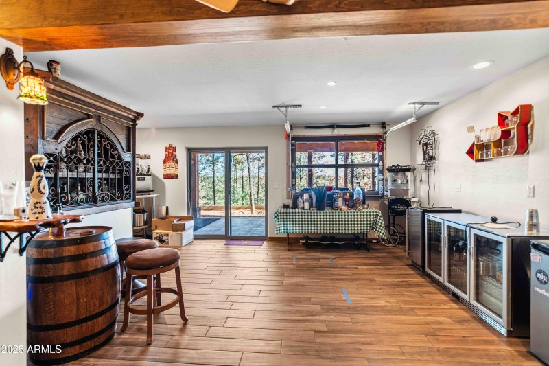 2893 Cedar Ridge Dr Overgaard, AZ 85933