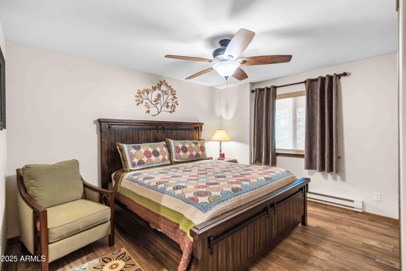 2893 Cedar Ridge Dr Overgaard, AZ 85933