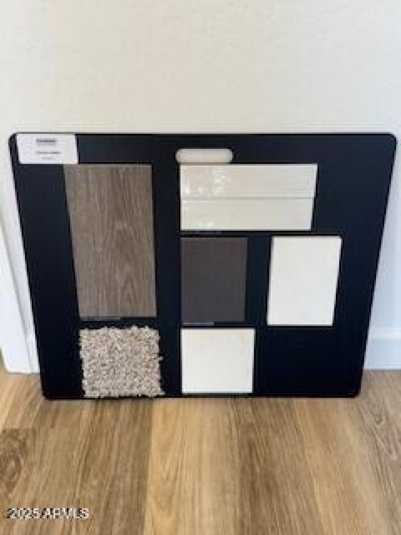 Int package 1/Dark brown cabinets