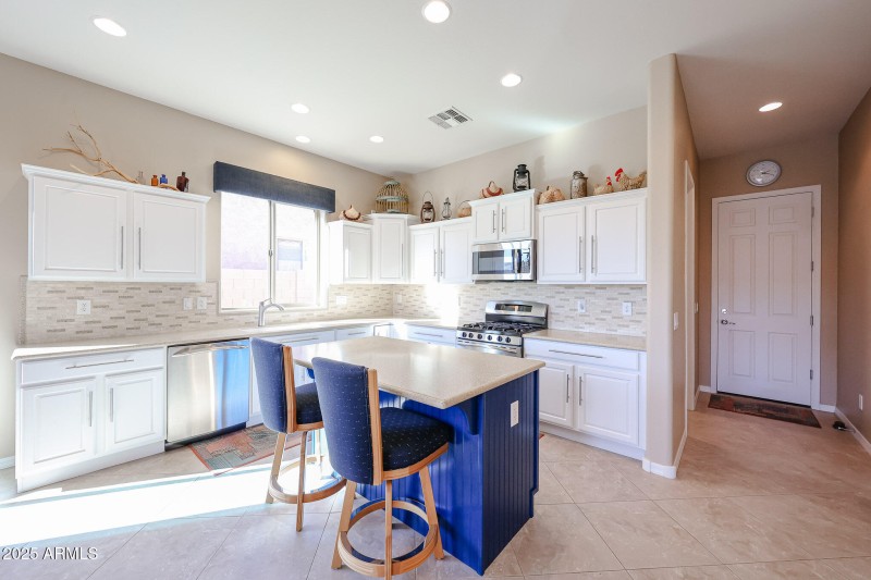 What's not to LOVE about this Kitchen?