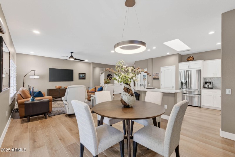 Dining toward Kitchen