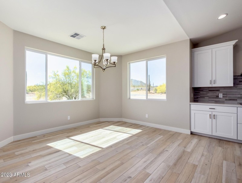 1E86AFB2-E25E-4052-B601-1545056771AE