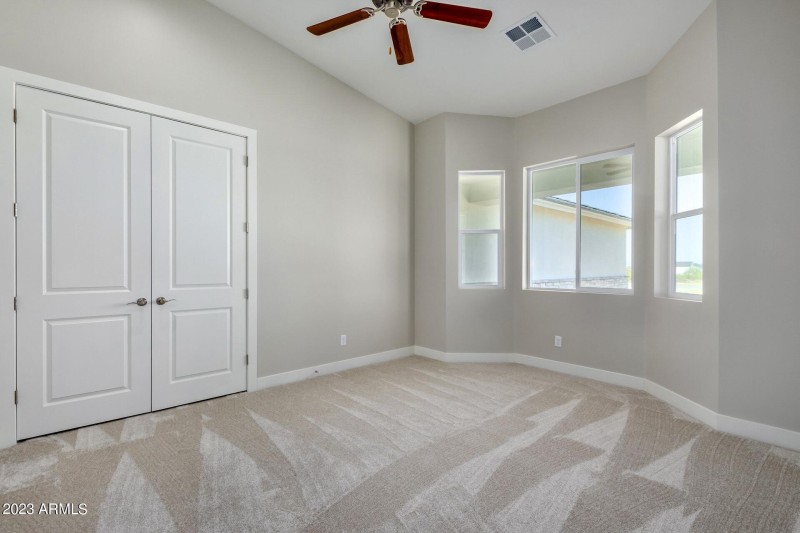 3E3C11A0-F374-496C-A029-626C868084F1