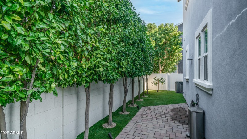 706 E Boca Raton Dr Exterior Photos-7