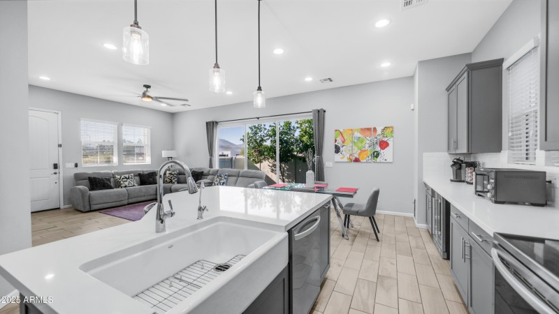 706 E Boca Raton Dr (11)