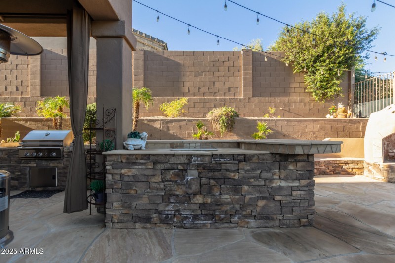 Entertainment Bar with Cooler