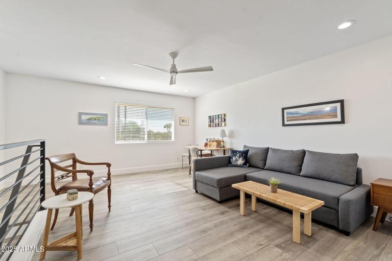 Loft Style Bedroom/Den