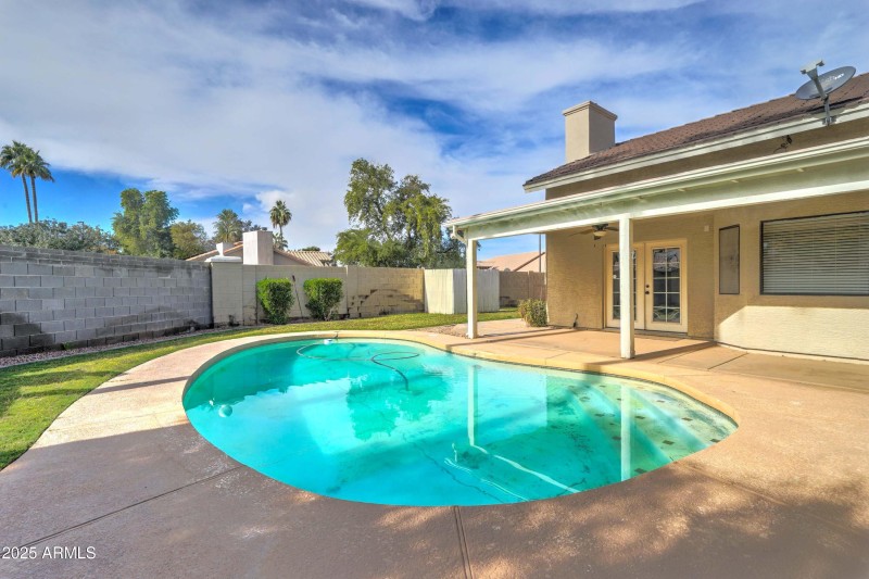 1119 E Southshore Dr-1