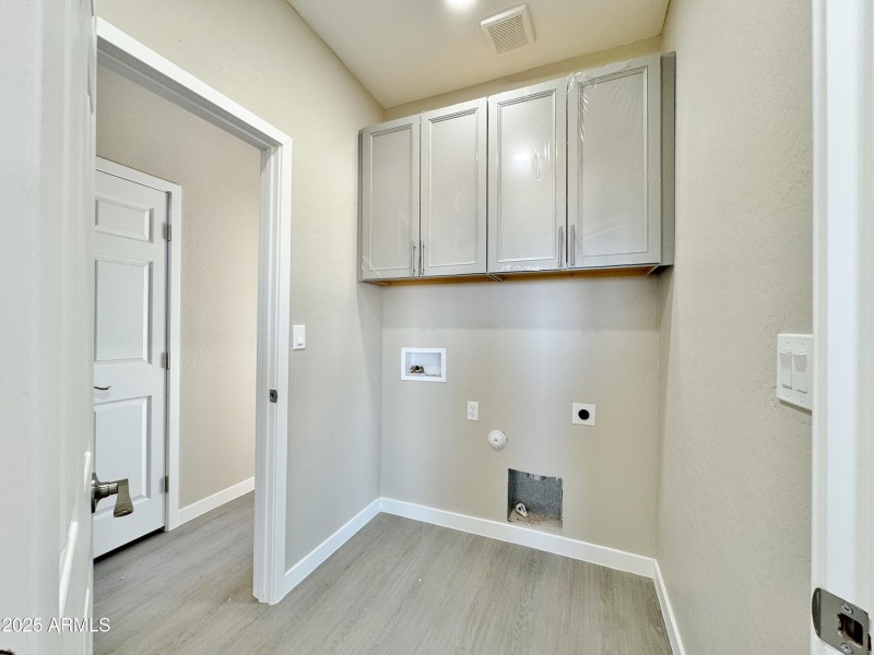 Large indoor utility room