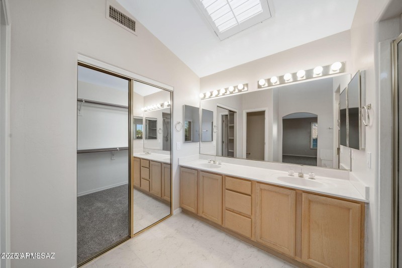 1645 E Ganymede Drive